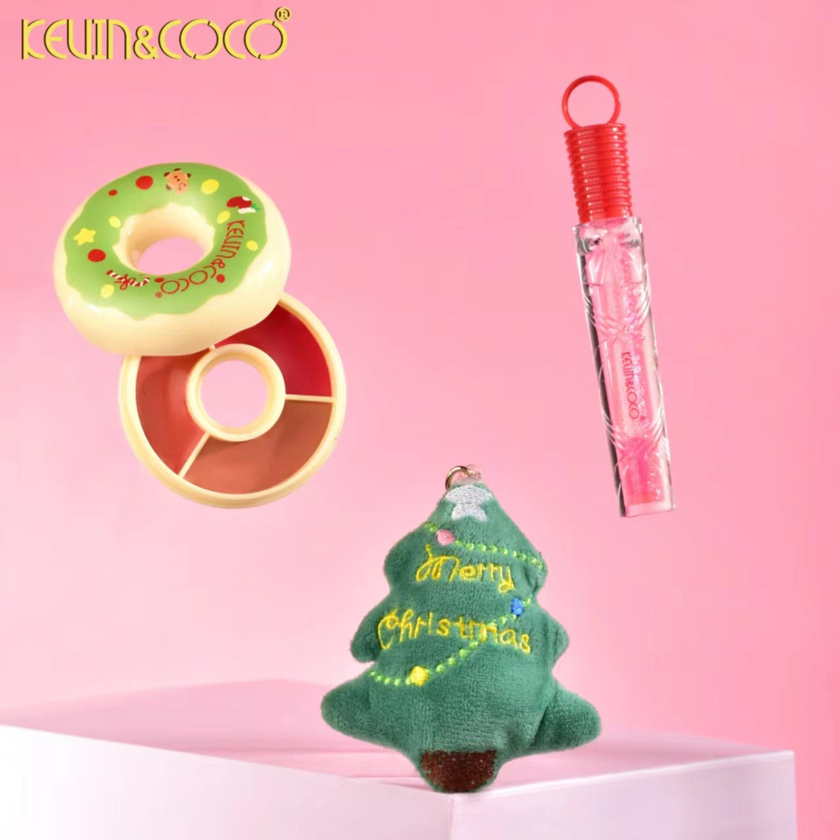 Lipgloss Kevin & Coco Merry & Bright Lip Gloss Moisturizing Balm with Festive Keychain Christmas Tree Design